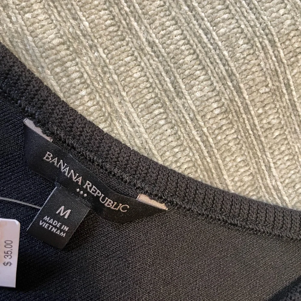Banana Republic One-Shoulder Ribbed Top, Size M - Picture 3 of 5